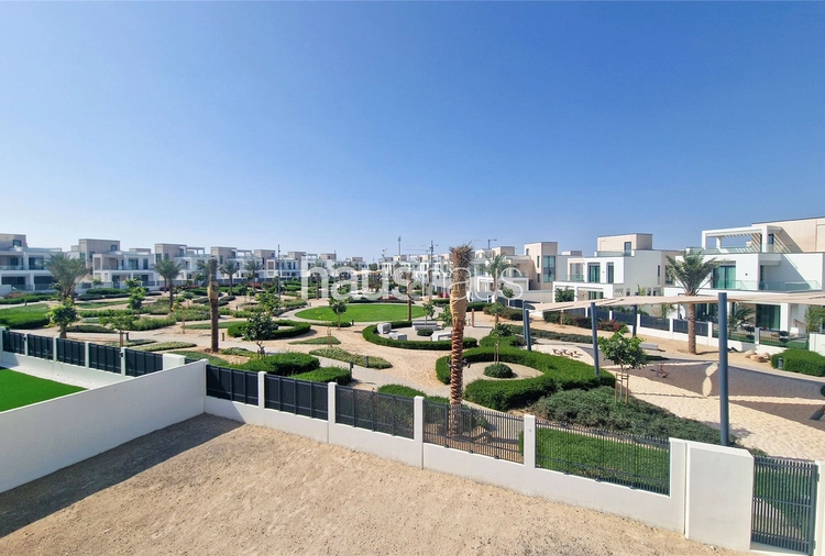 4 bedroom villa to rent - haus & haus