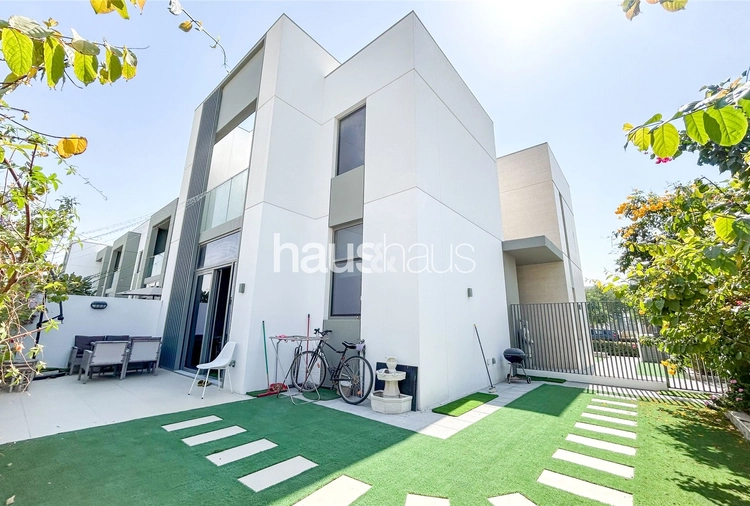 4 bedroom villa to rent - haus & haus