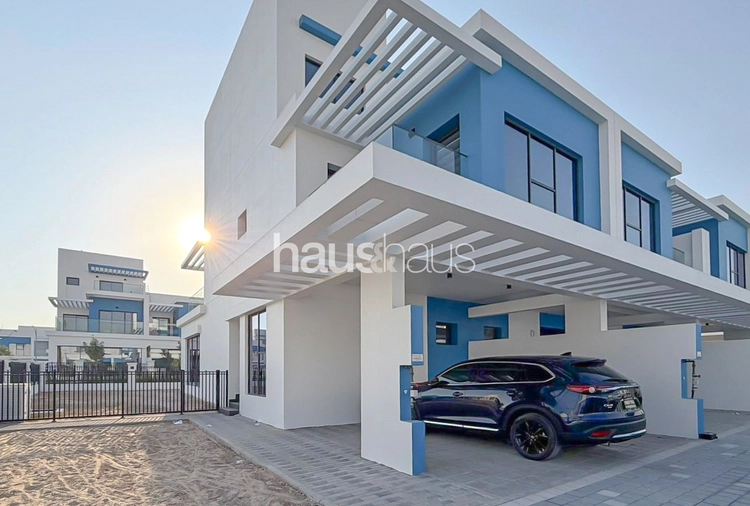 5 bedroom townhouse to rent - haus & haus