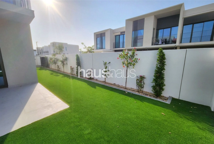 4 bedroom townhouse to rent - haus & haus