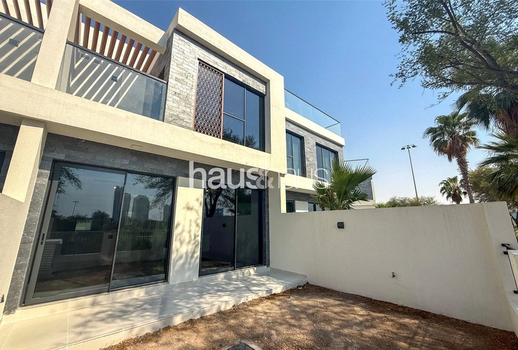 4 bedroom townhouse to rent - haus & haus