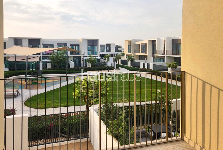 4 bedroom townhouse to rent - haus & haus