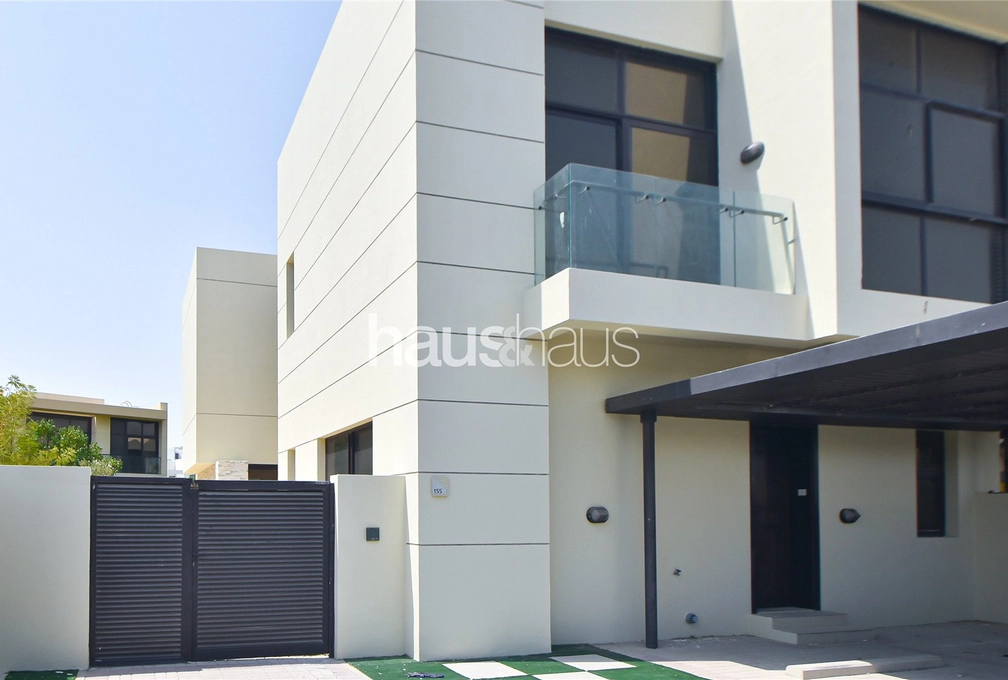 4 bedroom villa to rent - haus & haus