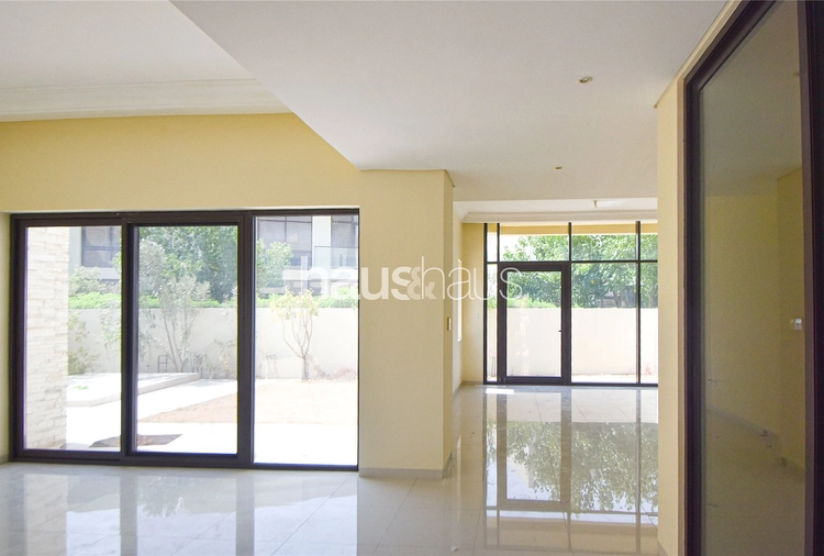 4 bedroom villa to rent - haus & haus