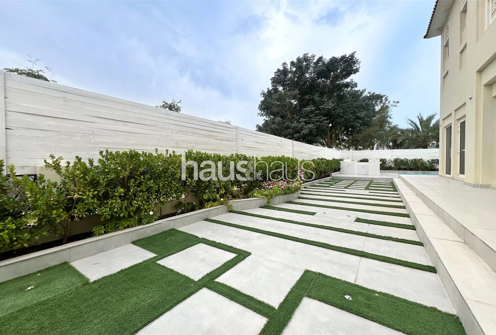 4 bedroom villa to rent - haus & haus
