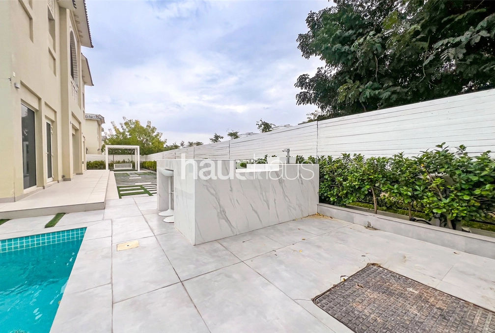 4 bedroom villa to rent - haus & haus