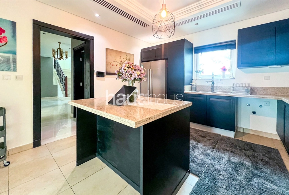 4 bedroom villa to rent - haus & haus