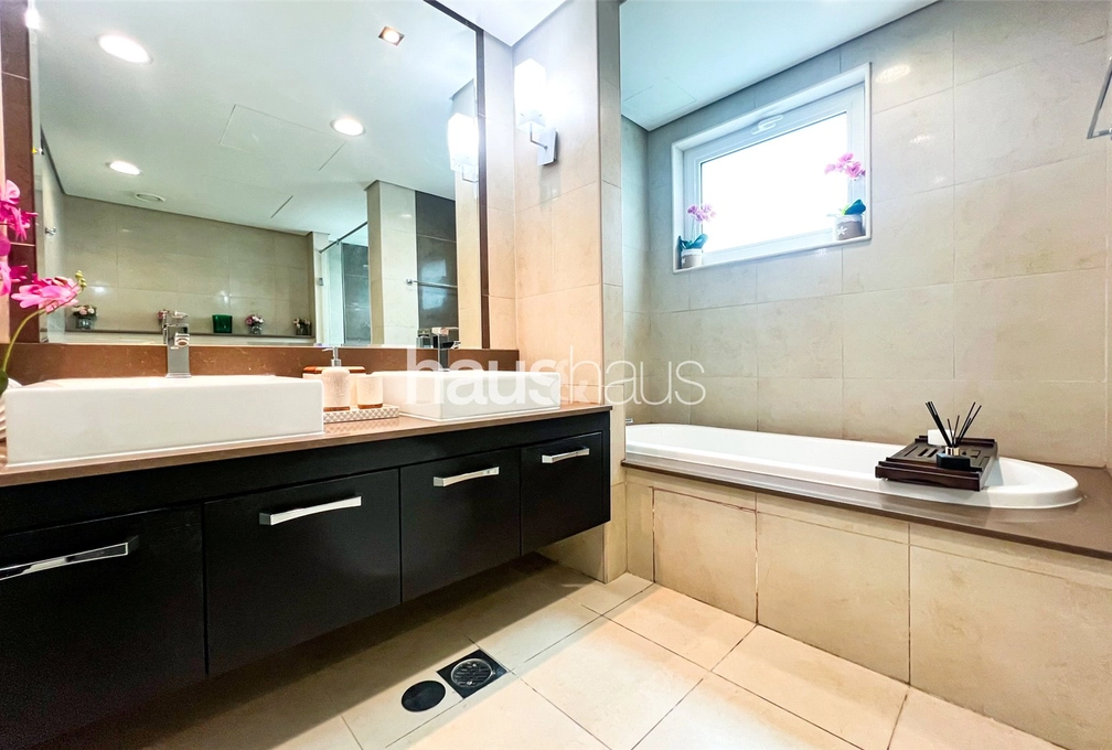 4 bedroom villa to rent - haus & haus