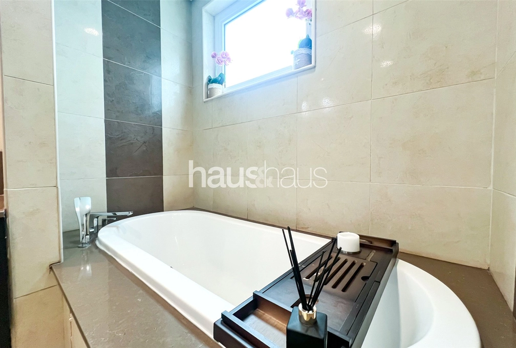 4 bedroom villa to rent - haus & haus