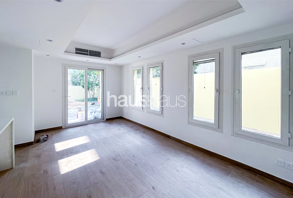 2 bedroom villa to rent - haus & haus
