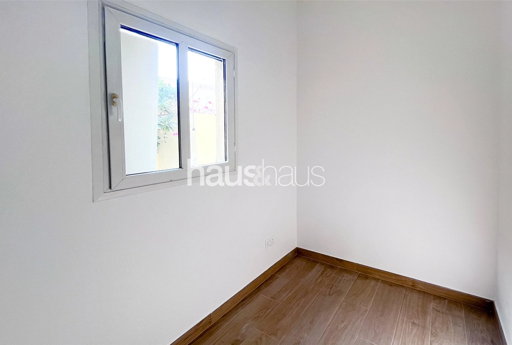 2 bedroom villa to rent - haus & haus
