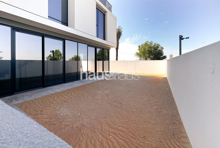 4 bedroom villa to rent - haus & haus