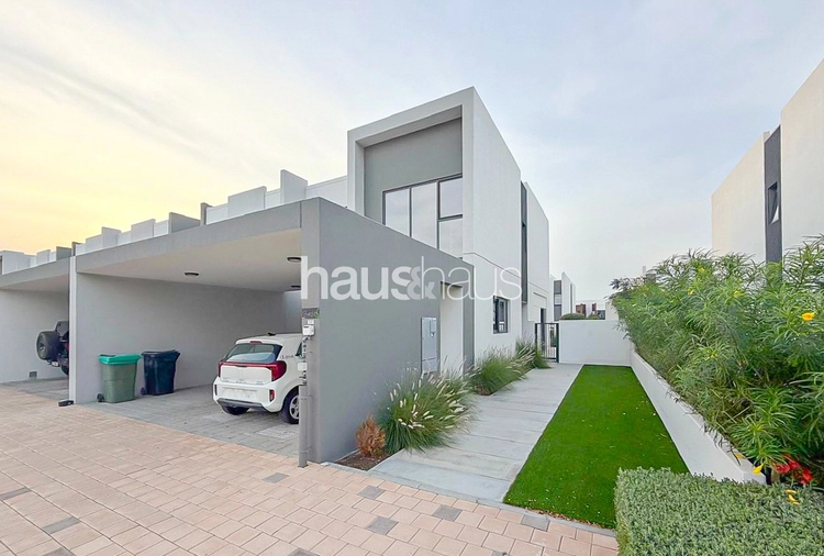 4 bedroom townhouse to rent - haus & haus