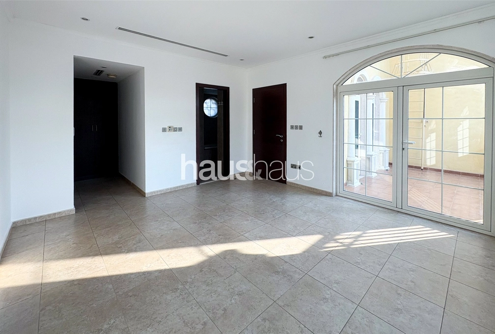 3 bedroom villa to rent - haus & haus