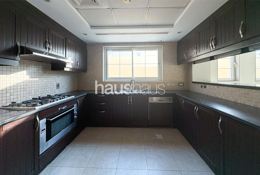 3 bedroom villa to rent - haus & haus