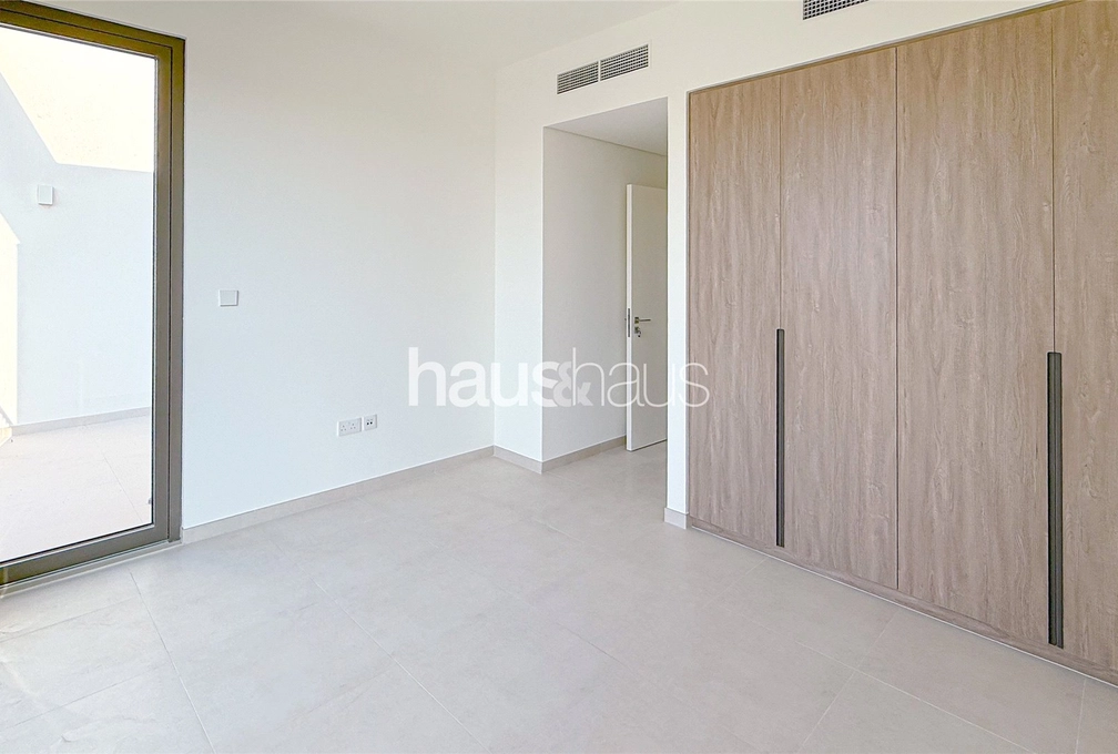 3 bedroom townhouse to rent - haus & haus