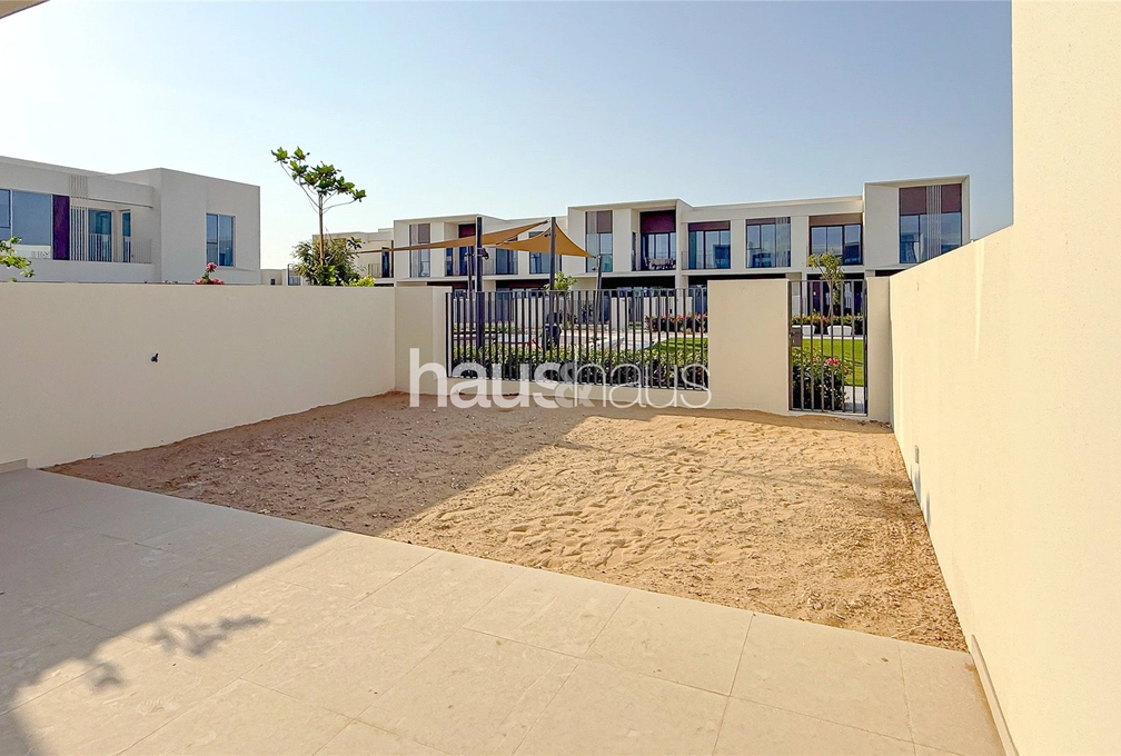 3 bedroom townhouse to rent - haus & haus