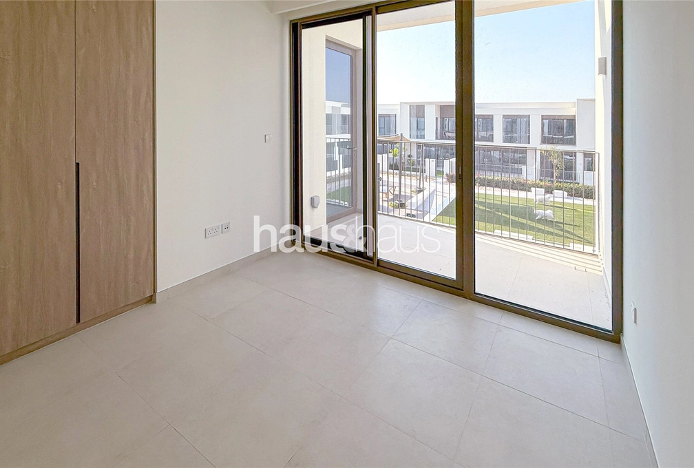 3 bedroom townhouse to rent - haus & haus