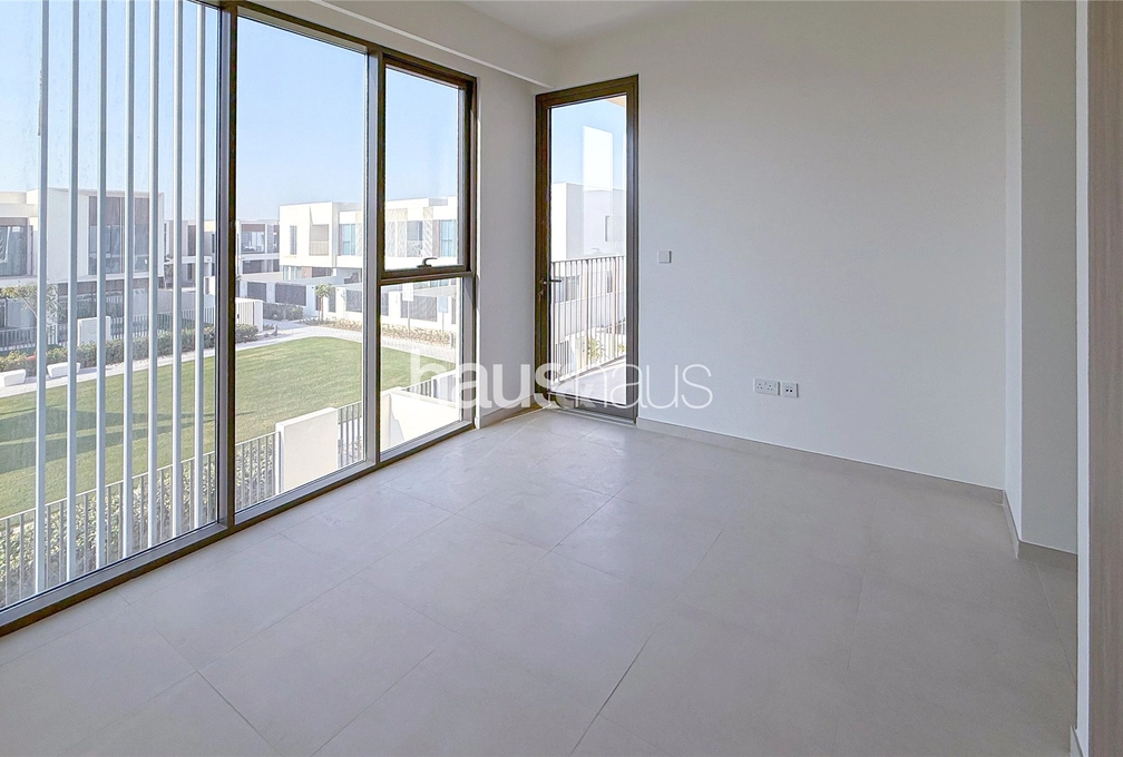 3 bedroom townhouse to rent - haus & haus