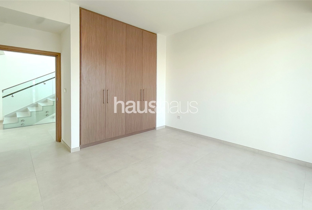 4 bedroom villa to rent - haus & haus