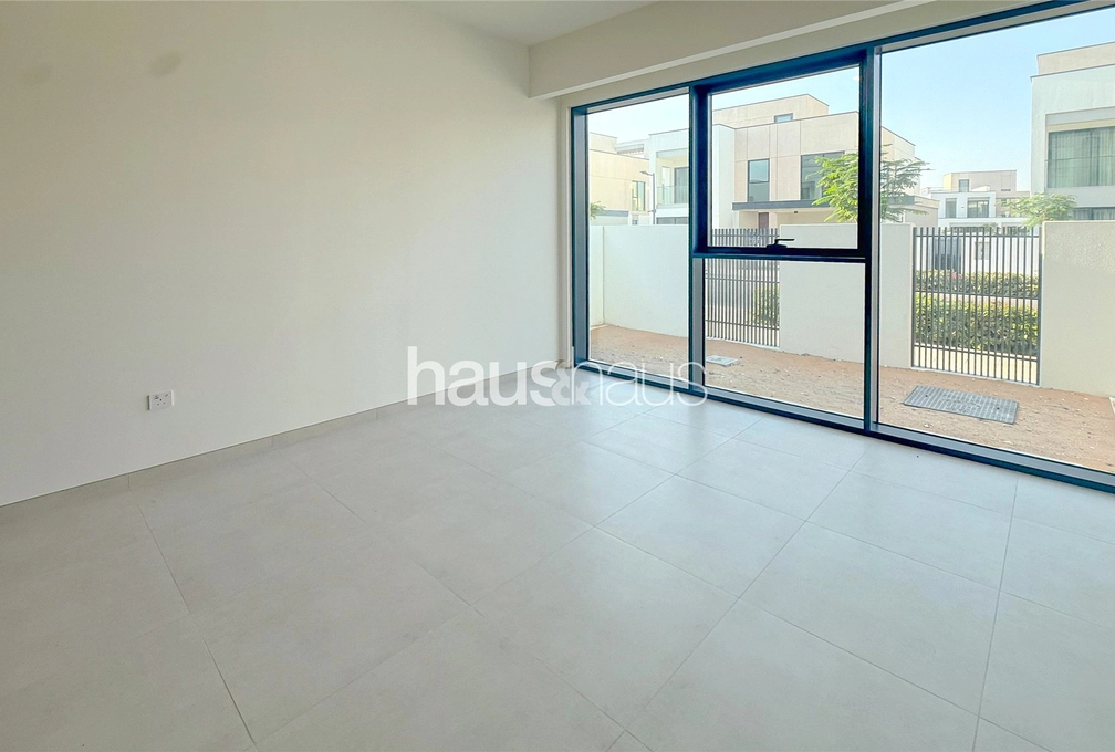 4 bedroom villa to rent - haus & haus