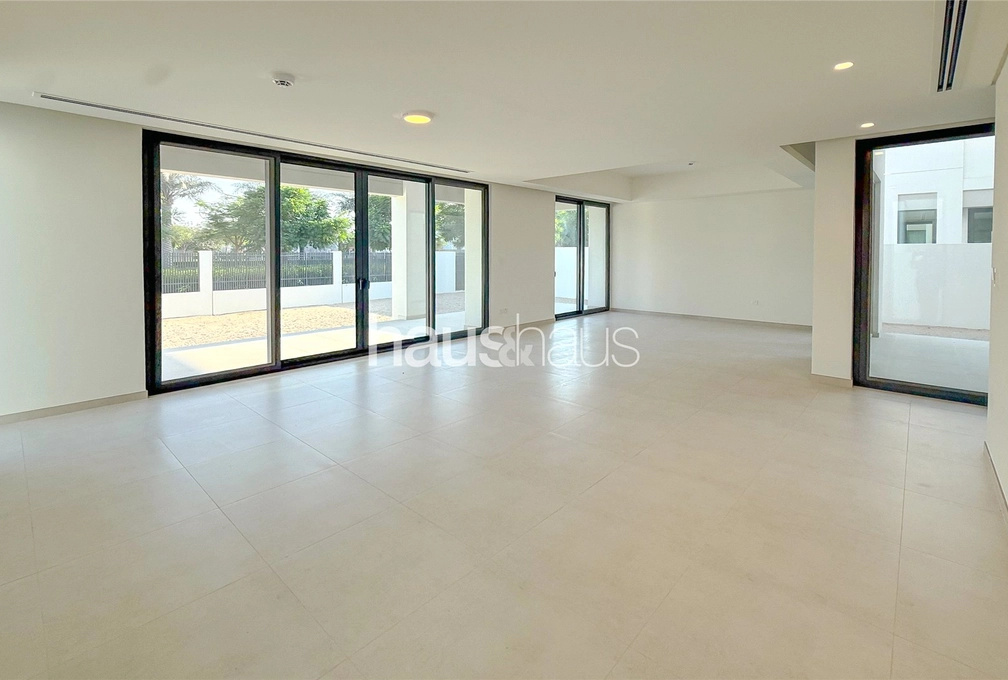 4 bedroom villa to rent - haus & haus