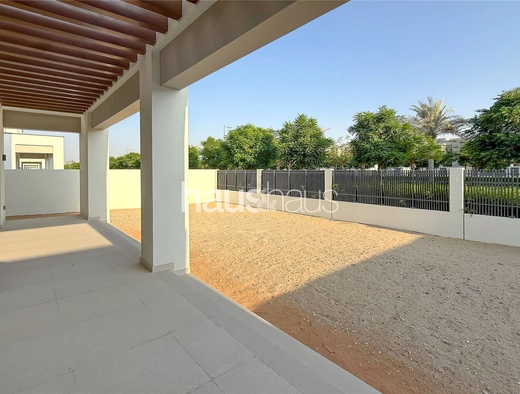 4 bedroom villa to rent - haus & haus