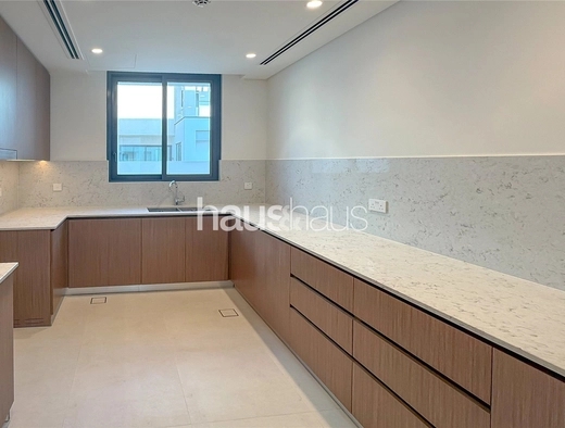 4 bedroom villa to rent - haus & haus