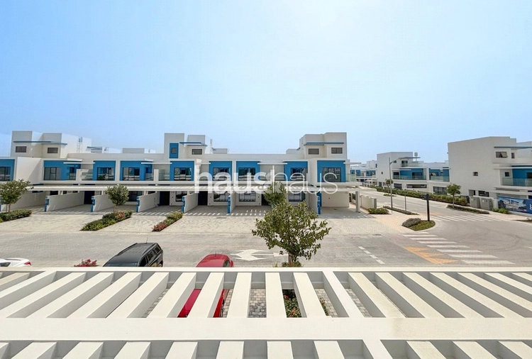 5 bedroom villa to rent - haus & haus