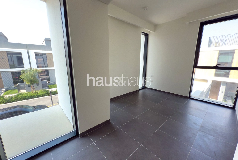 4 bedroom villa to rent - haus & haus