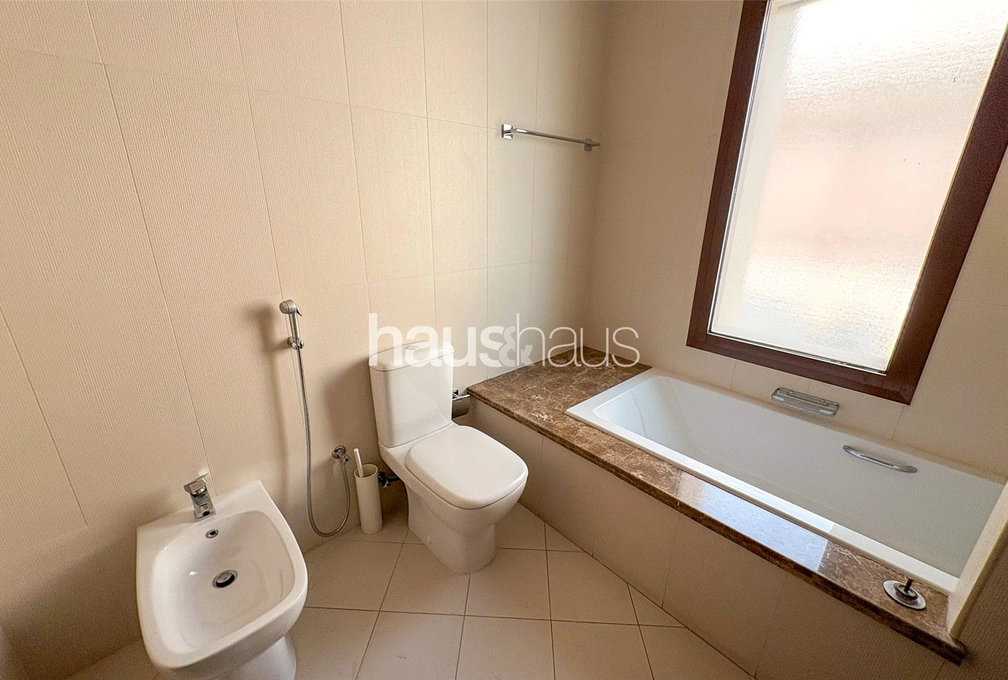 5 bedroom villa to rent - haus & haus