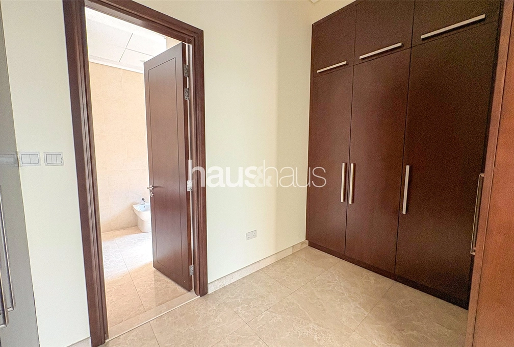 5 bedroom villa to rent - haus & haus