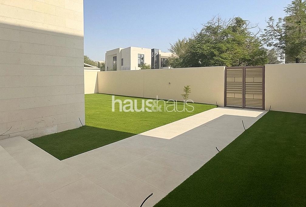 5 bedroom villa to rent - haus & haus