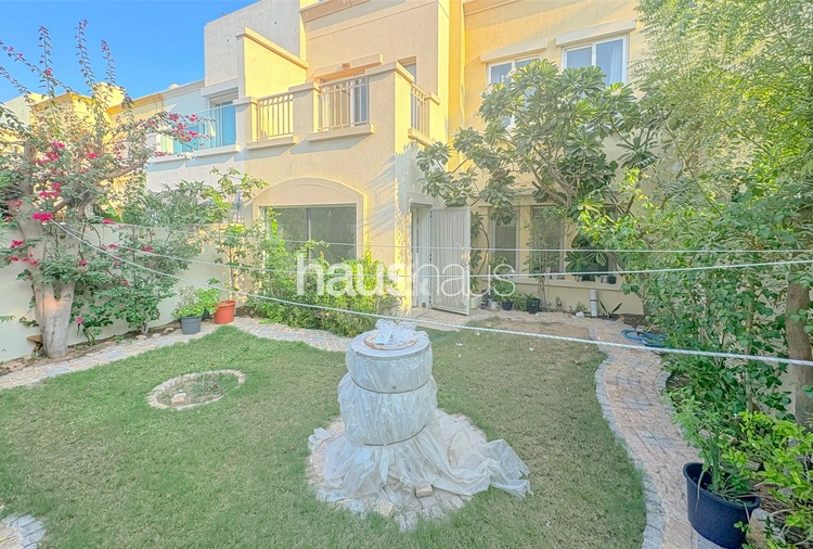 3 bedroom villa to rent - haus & haus