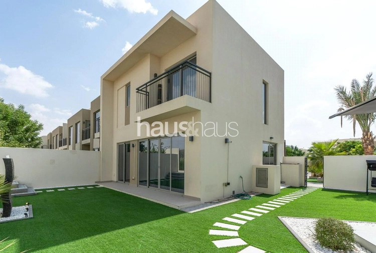 4 bedroom villa to rent - haus & haus