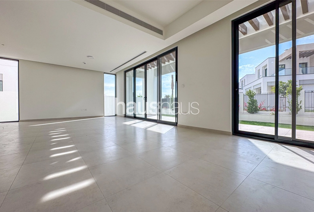 4 bedroom villa to rent - haus & haus