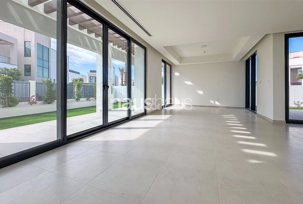 4 bedroom villa to rent - haus & haus