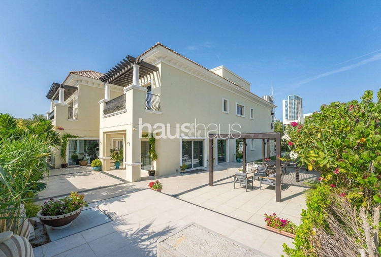 5 bedroom villa for sale - haus & haus