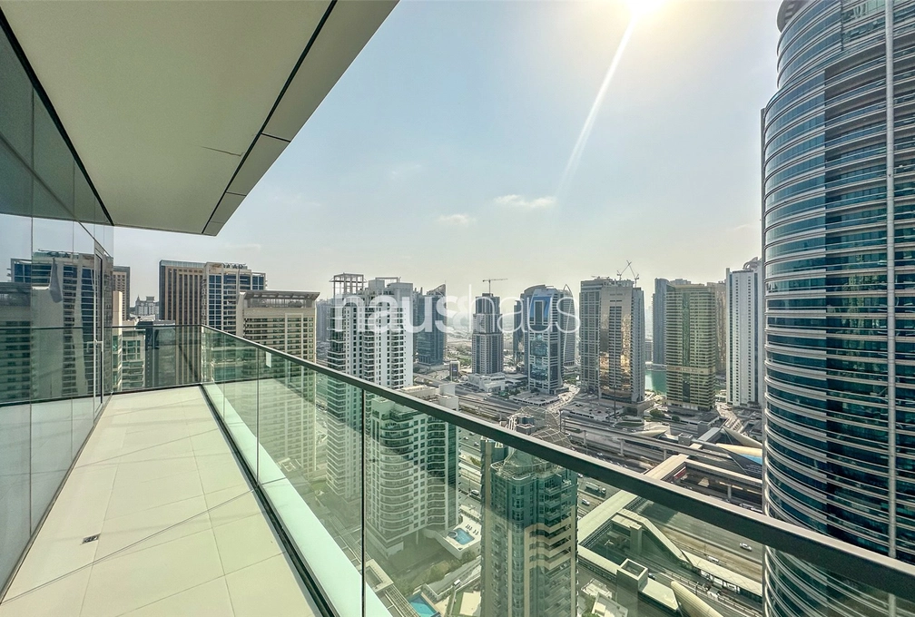 1 bedroom apartment for sale - haus & haus