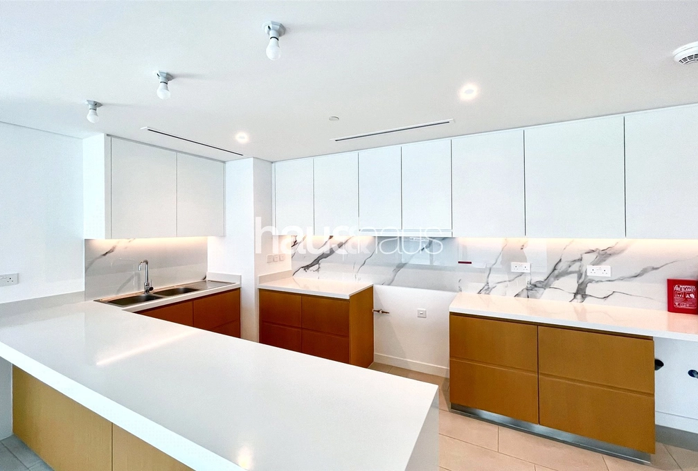 4 bedroom apartment for sale - haus & haus