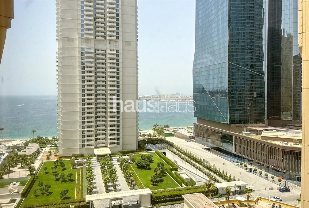 1 bedroom apartment for sale - haus & haus