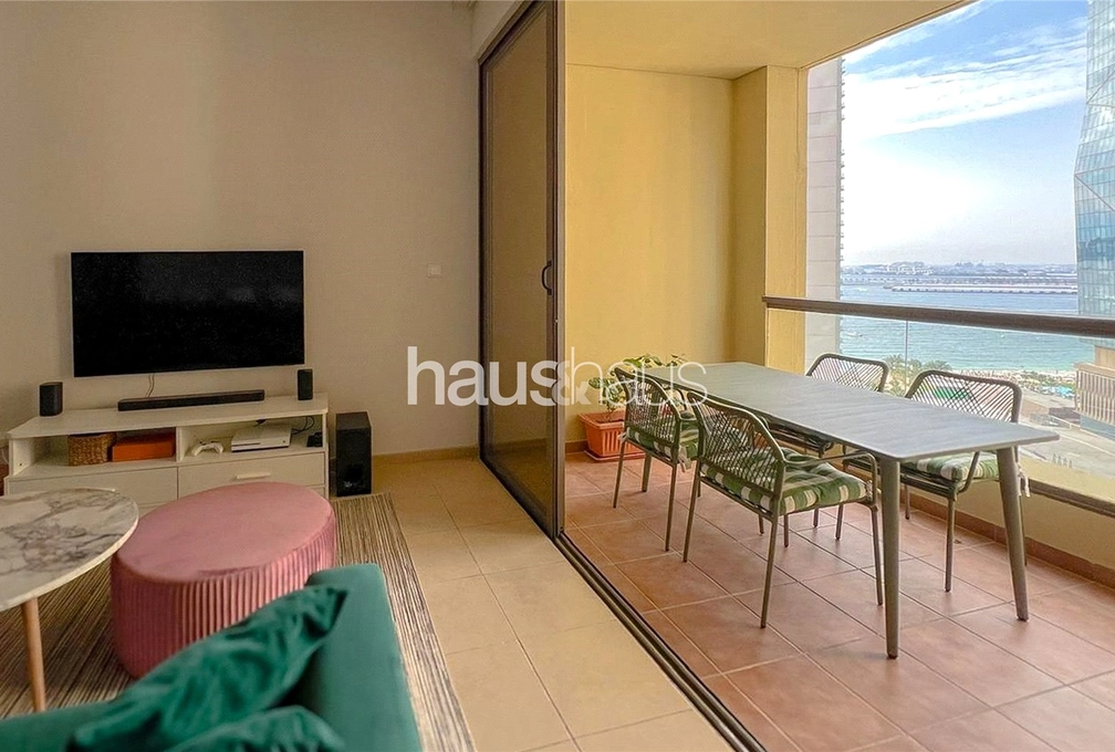 1 bedroom apartment for sale - haus & haus