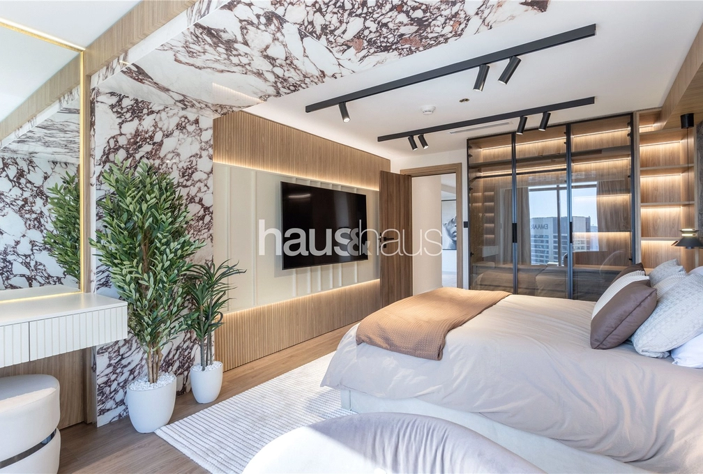 2 bedroom apartment for sale - haus & haus
