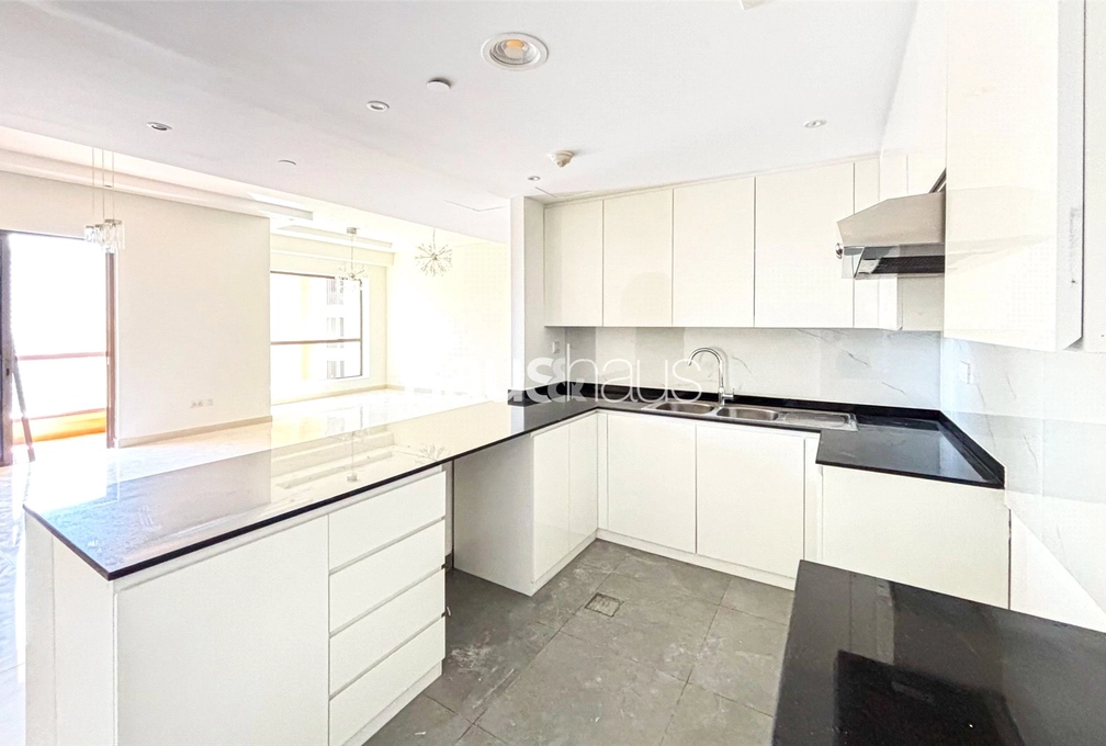 3 bedroom apartment for sale - haus & haus