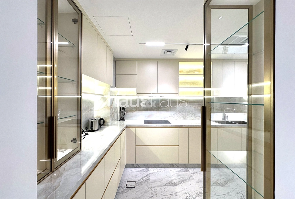 3 bedroom apartment for sale - haus & haus