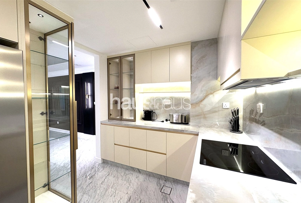 3 bedroom apartment for sale - haus & haus