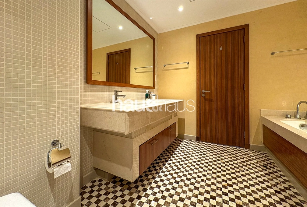 2 bedroom apartment for sale - haus & haus