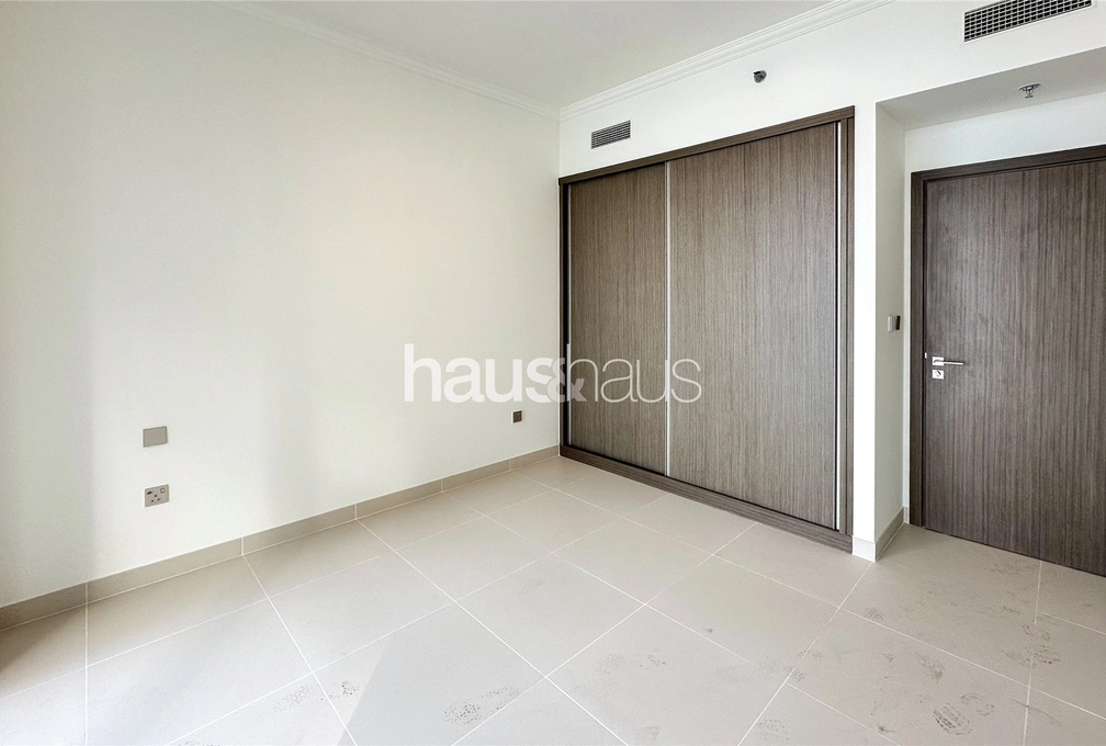 1 bedroom apartment for sale - haus & haus