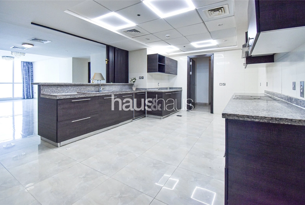 4 bedroom apartment for sale - haus & haus