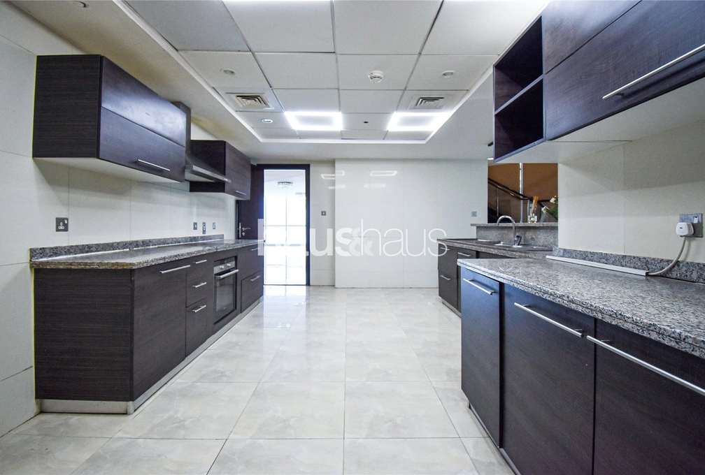 4 bedroom apartment for sale - haus & haus